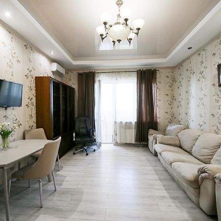 Апартаменти 2-Кімнатні В Новобудові М. Дружби Народів Kiev Ngoại thất bức ảnh